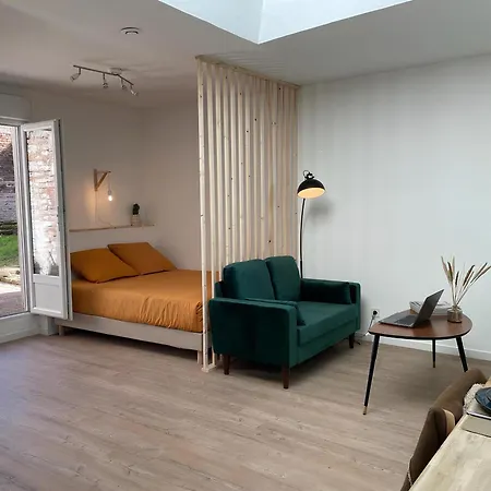 Garden Studio-jardin-spacieux-emplacement Ideal
